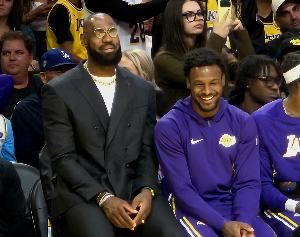 徐静雨：布朗尼涨球肉眼可见 开拓者连败就好了瀚森也可重返轮换