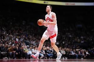 缺席了3场！猛龙迎战雄鹿！珀尔特尔复出&有出场时间限制