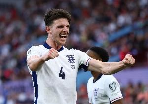 世体盛赞赖斯：主罚定位球的功夫了得，正被比作另一个贝克汉姆